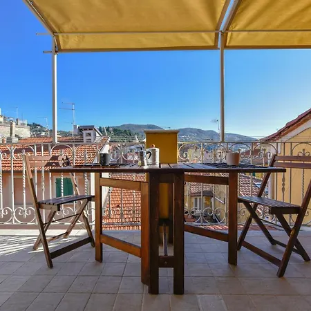 Vienna's House * Lerici