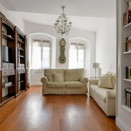 Vienna's House Apartment