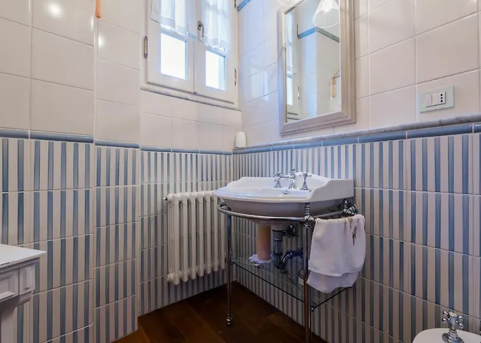 Vienna's House Apartment